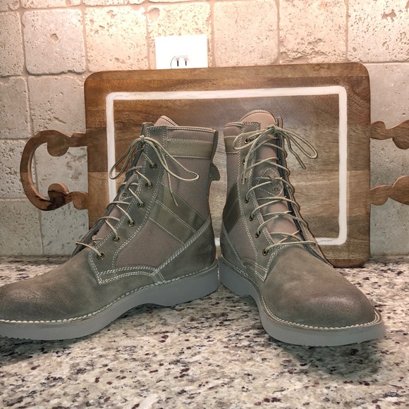 camino field boot